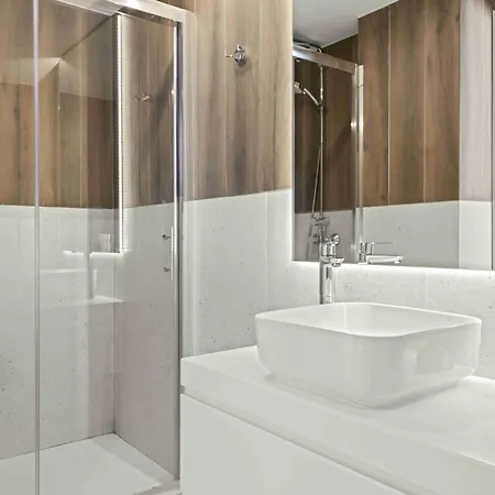 Phaedrus Living Seaside Residences 06 Apartamento *