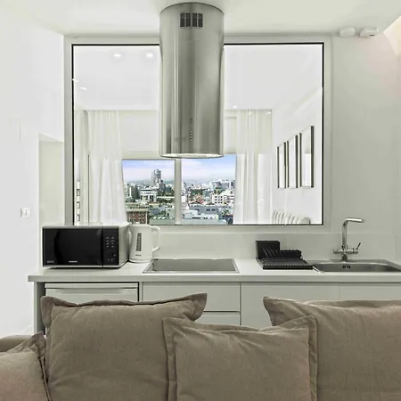 Phaedrus Living Seaside Residences 06 * 利马索尔